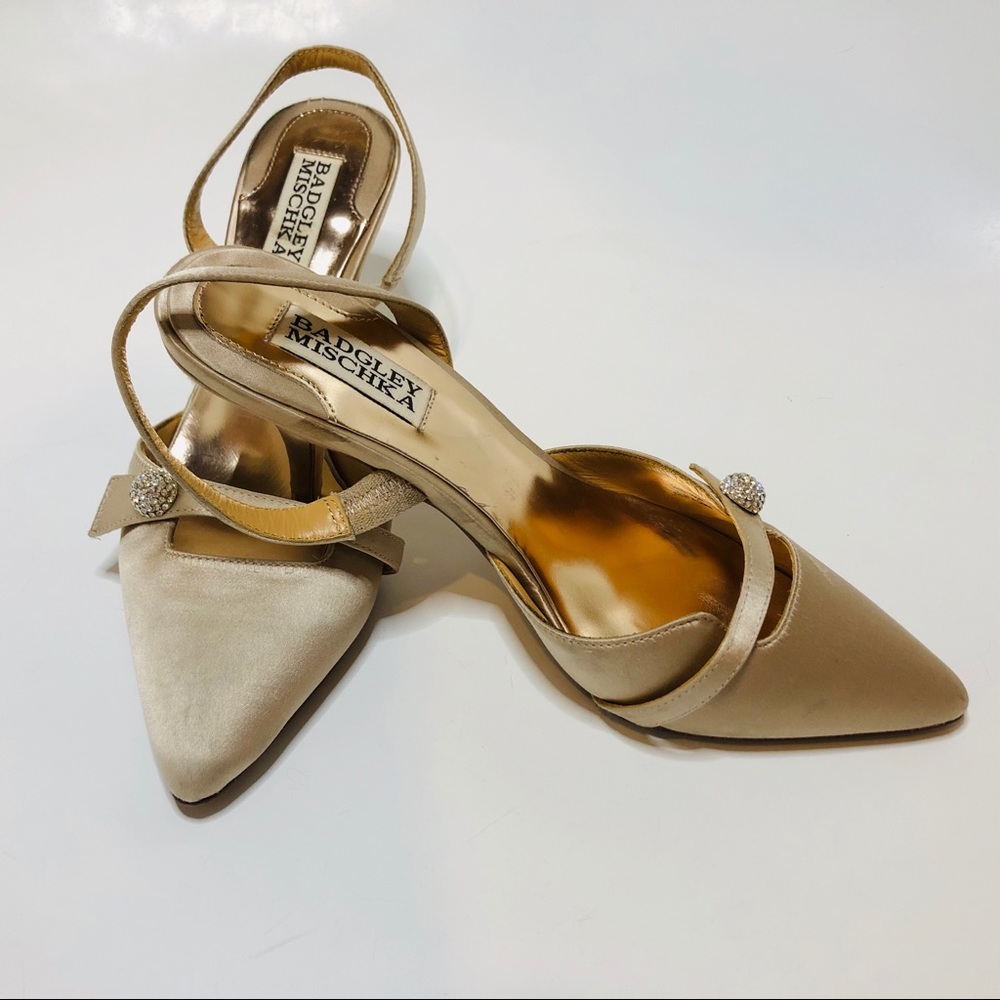Badgley Mischka Blush Satin Pump Sz 6.5 M Mid Heel